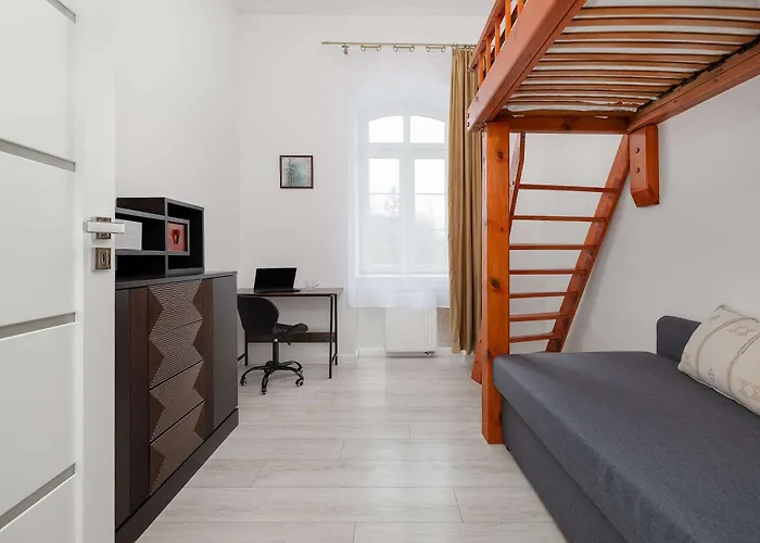 Rodzinny O Funkcjonalnym Wnetrzu 700 M Od Stacji Kolejowej By Renters Apartamento Kołobrzeg