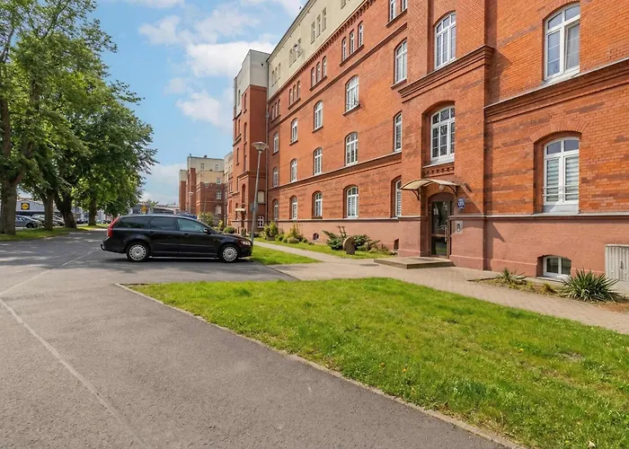 Apartamento Rodzinny O Funkcjonalnym Wnetrzu 700 M Od Stacji Kolejowej By Renters *